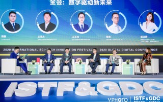 圆桌黑科技 圆桌｜泡沫也是科技驱动力，质疑具身智能促使行业更严肃思考