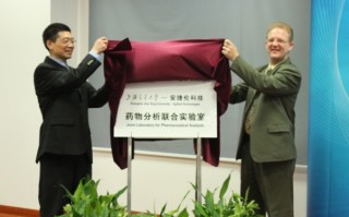 安捷伦科技大学毕业 扎根成电64年，王东升，周子学都是他的学生！