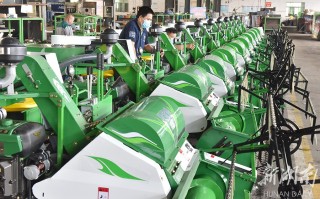 启富农业科技 双峰小农机，丘陵山区显身手